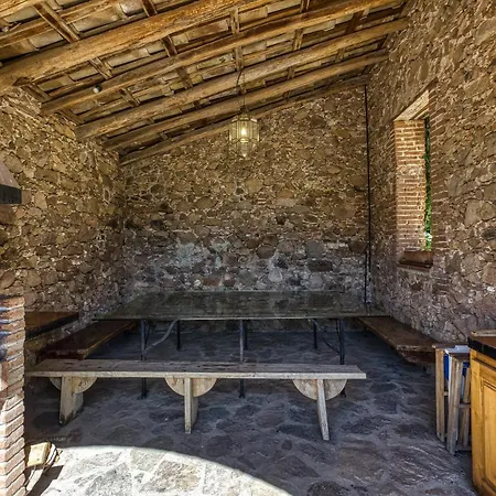 Riera De La Pineda Villa *